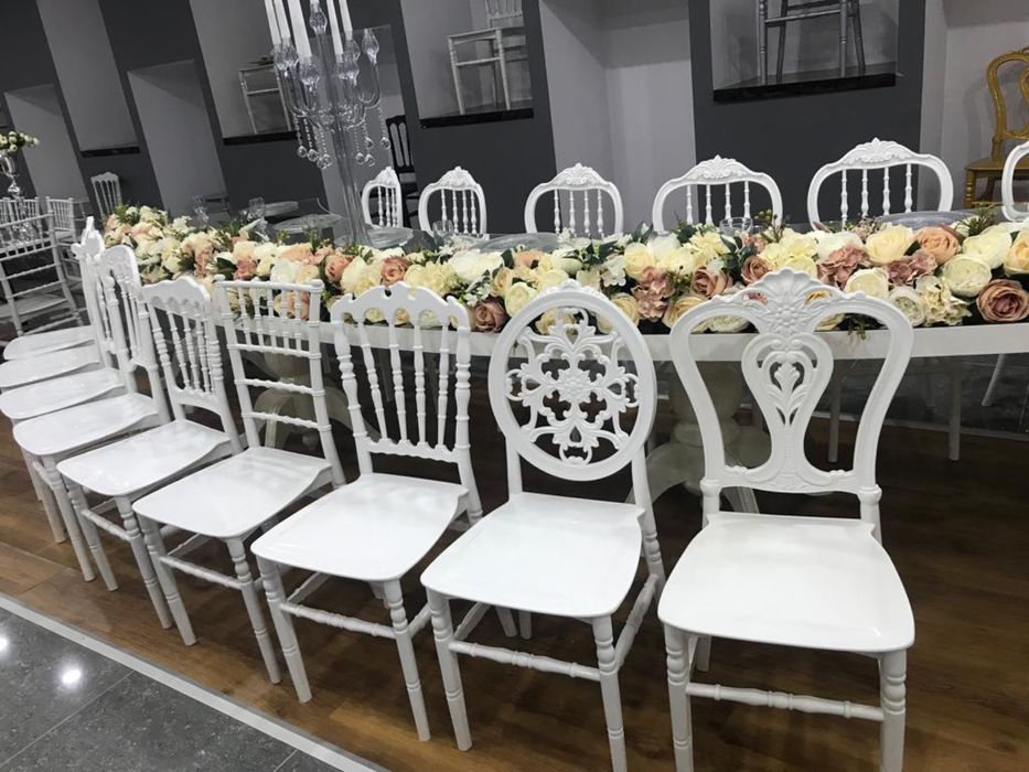 SCAUNE CHIAVARI si mese pt evenimente