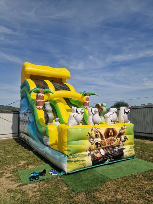 Inchiriez grădină cu foisor petreceri