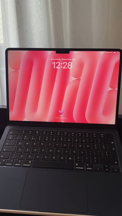 Apple Macbook Air 13” 2022 M2, 16GB,256GB, 8-Core,8-Core GPU, Midnight