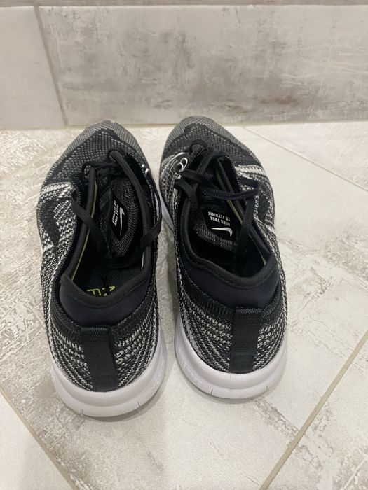 Марaтонки на Nike 38,5