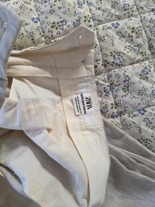 Pantaloni Zara in