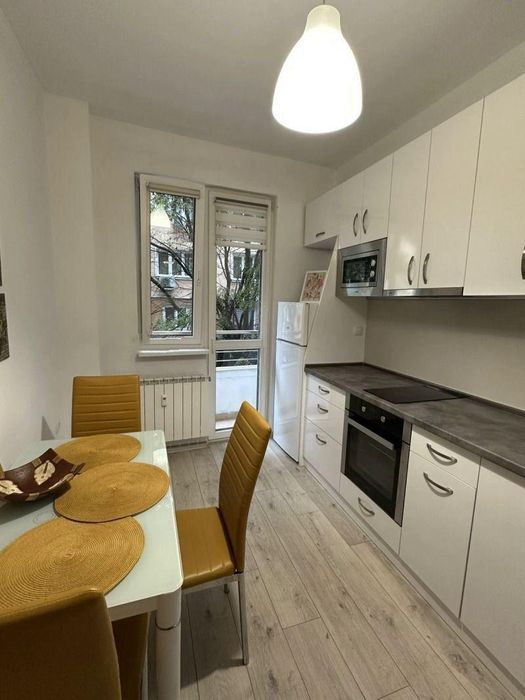 Дава се под наем Двустаен апартамент в София, Докторски паметник - 55 кв.м за 1124 € - Снимка #2