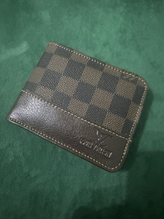 Portofel Louis vuitton nou