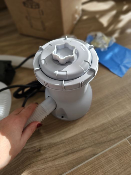 Piscină gonflabilă cu pompă