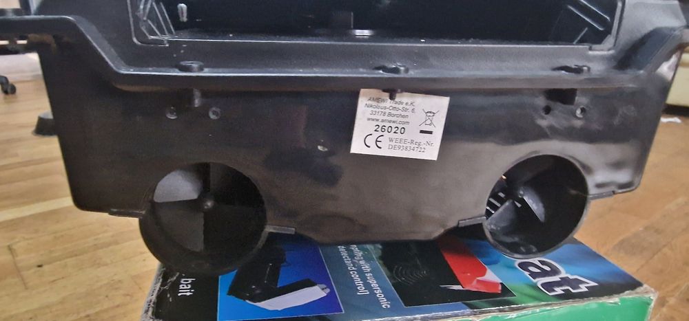 Barcuta navomodel plantat cu sonar incorporat