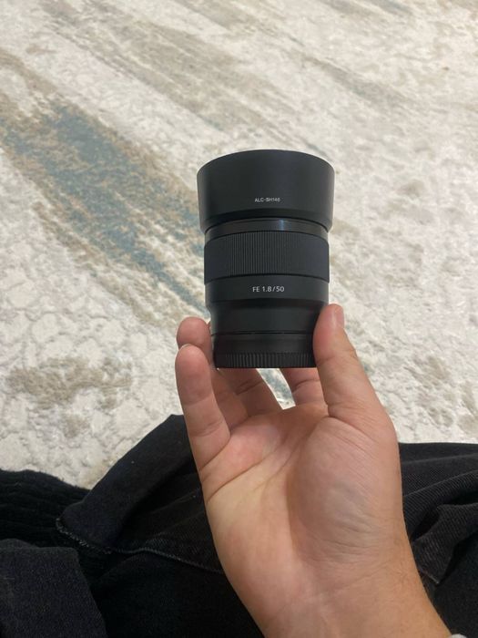 Обьектив sony fe 1.8 50mm