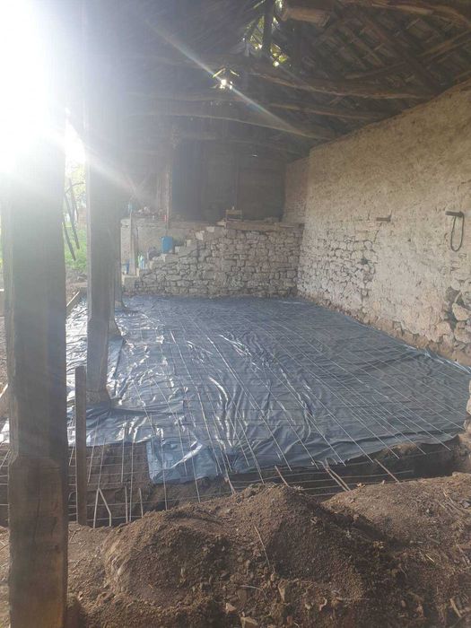 Услуги с багер, самосвал и строителна техника