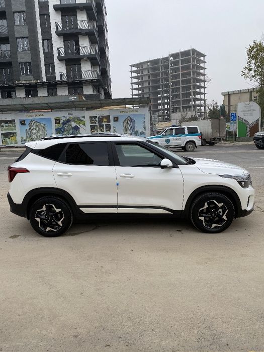KIA seltos srochna sotiladi