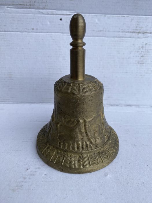 Clopot si diferite obiecte