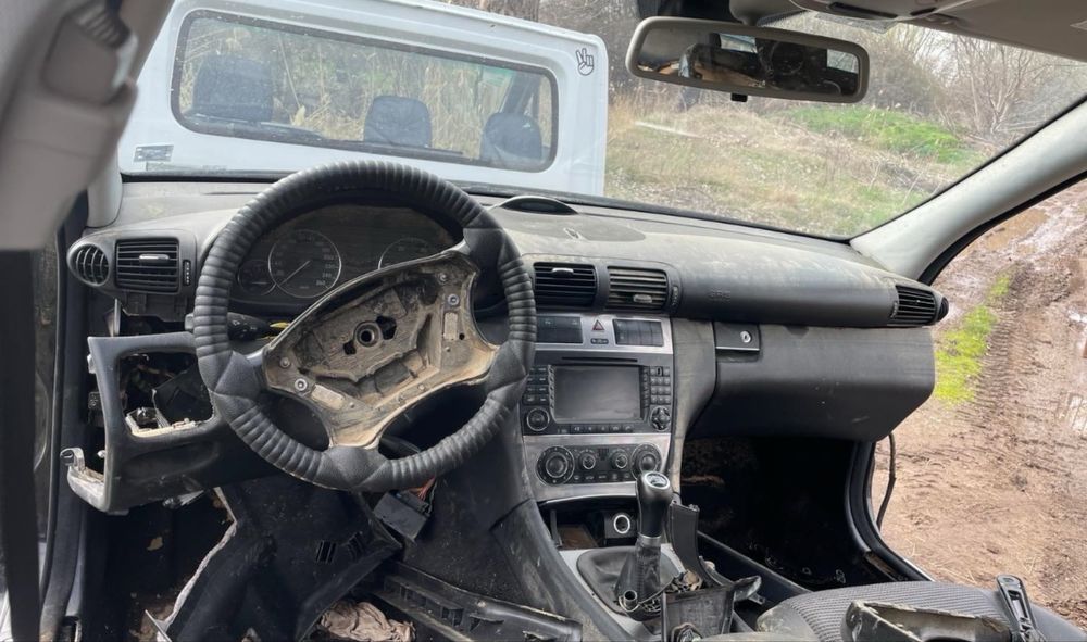 Mercedes C220CDI facelift на части