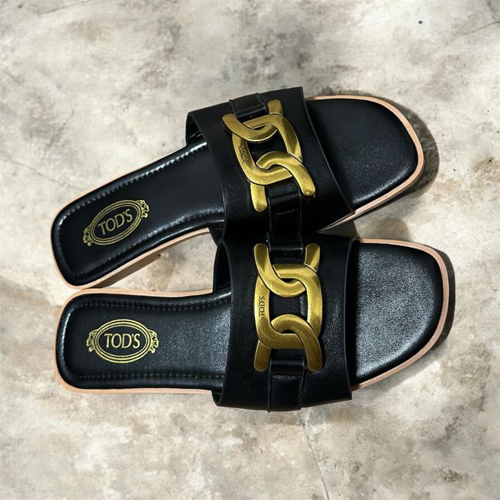 Tod’s тапочка новая, кожаная