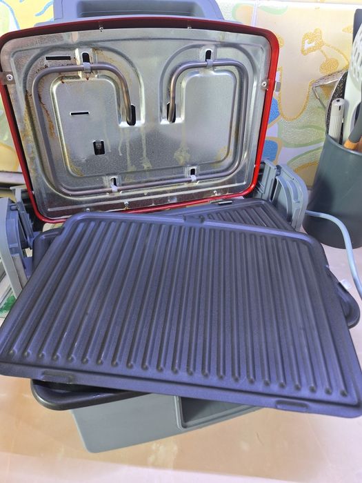 Электрогриль Sinbo SSM 2536, красный