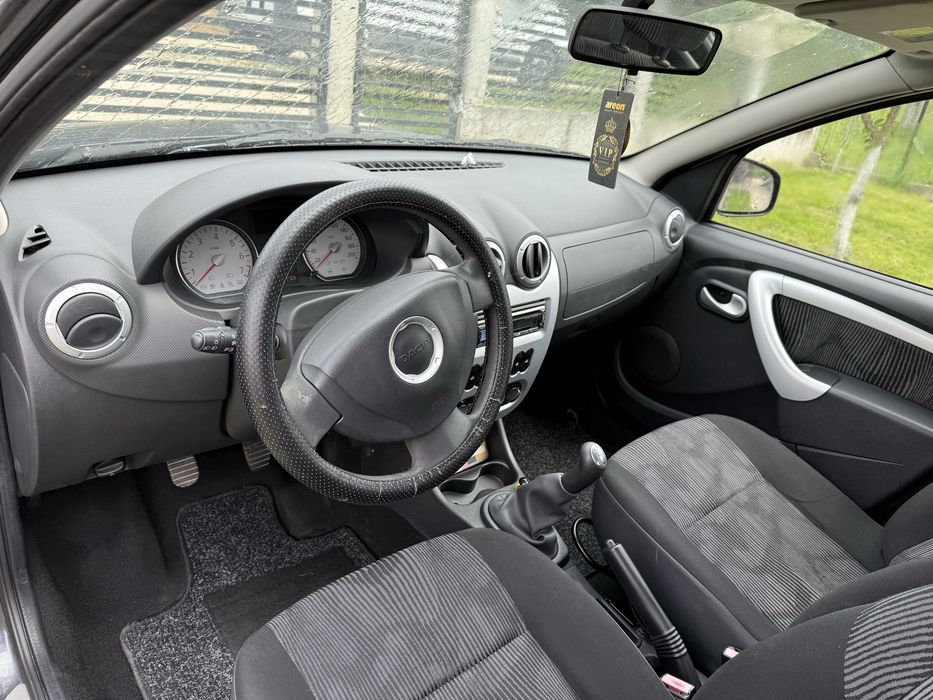 DACIA Sandero 2010 — imagine 3