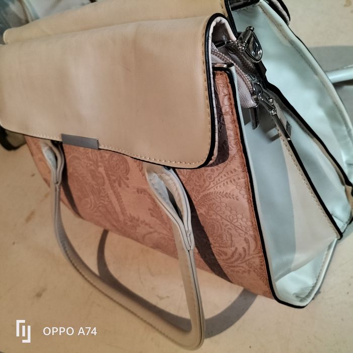 Сумочка женские коженный