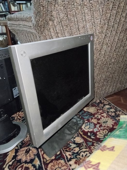 Продам мониторы рабочие