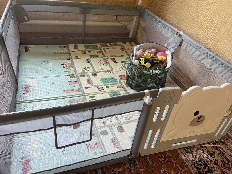 Продам манеж большой