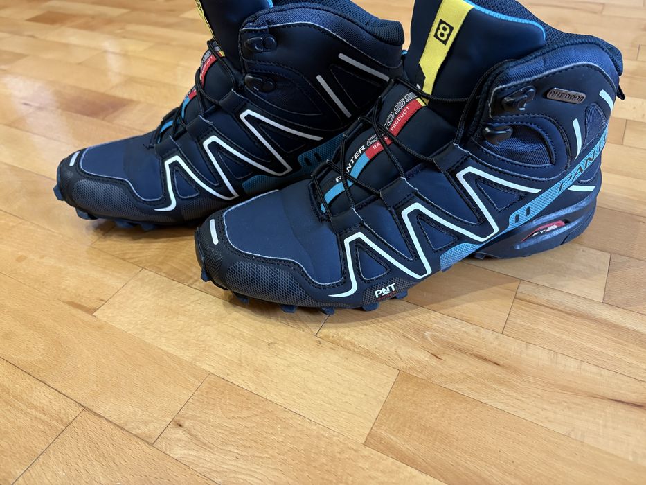 Продавам туристически обувки Panter