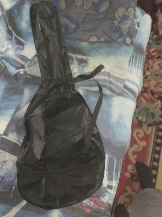 Гитара акустическая