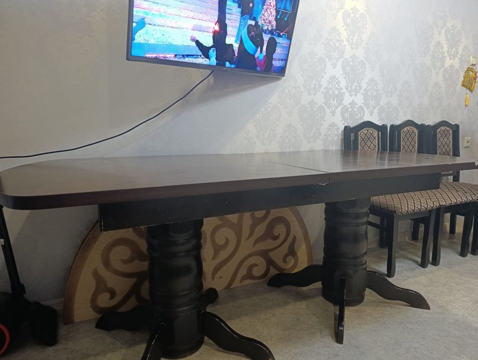 Продам стол со стульями