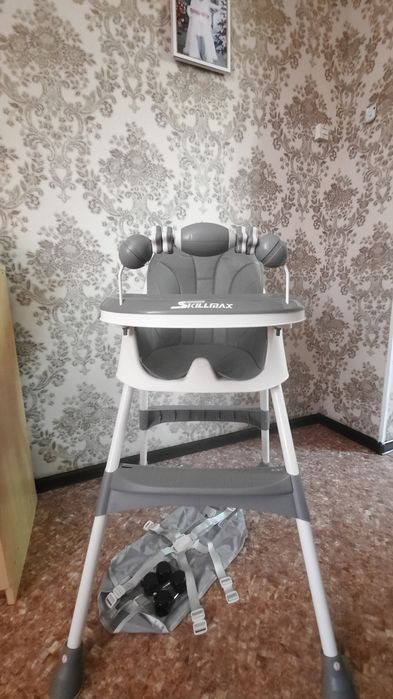 Стульчик для кормления! Б/у но в отличном сост!