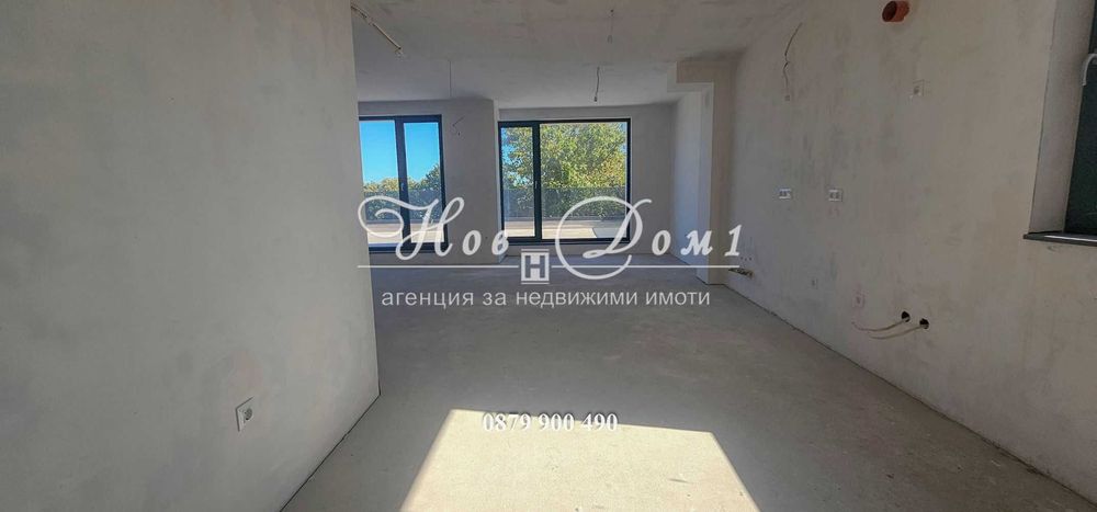 Продава се Тристаен апартамент в Варна, Операта - 220 кв.м за 3145 €/кв.м - Снимка #2