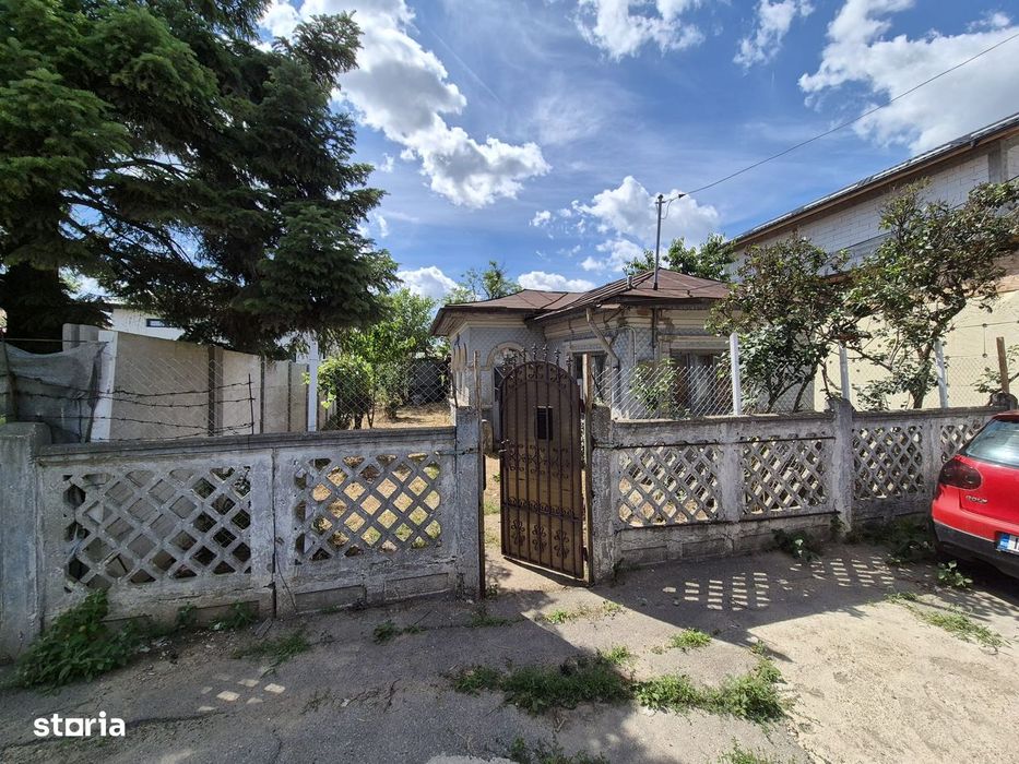 Teren situat intre case pe Strada Morii -Glina
