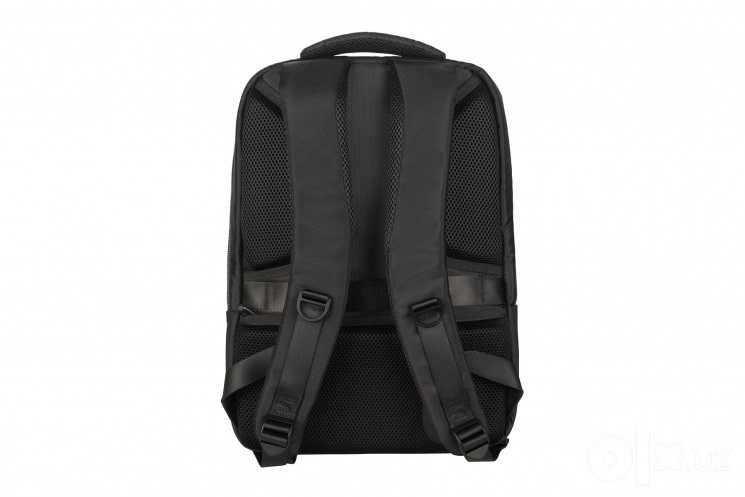 } Рюкзак Tucano LUNAR 15.6" чёрный