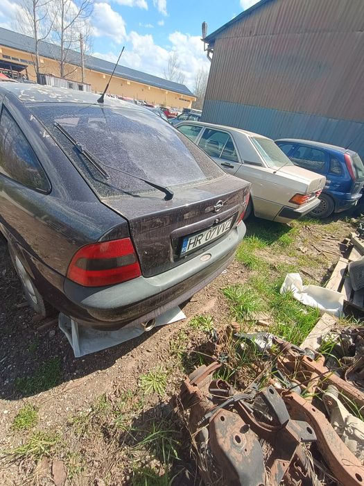 Opel Vectra B, an fabricație 1996, Benzină