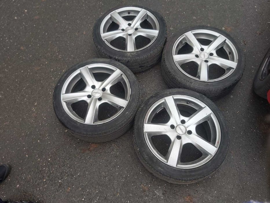 Dezent 17 jante si cauciuc