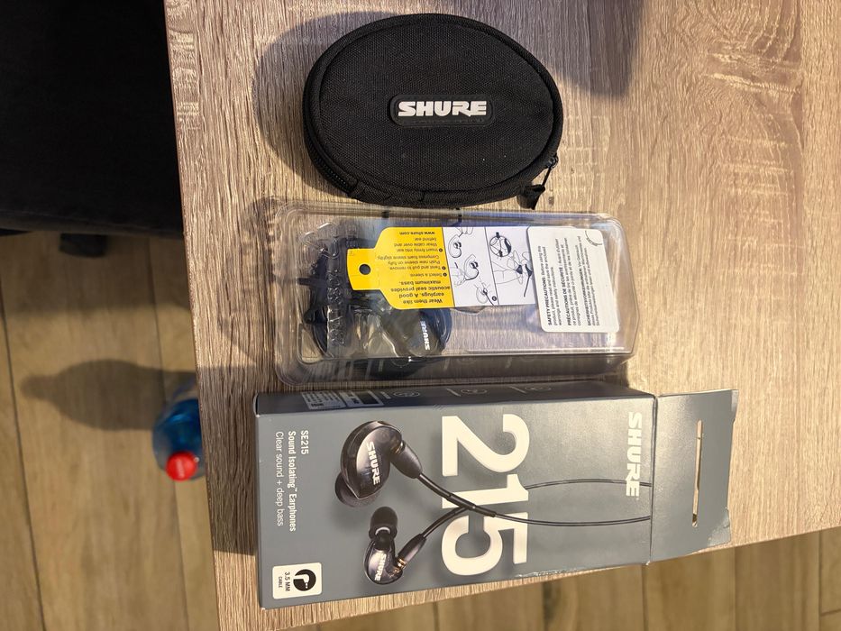 Casti Shure SE215-K-EFS
