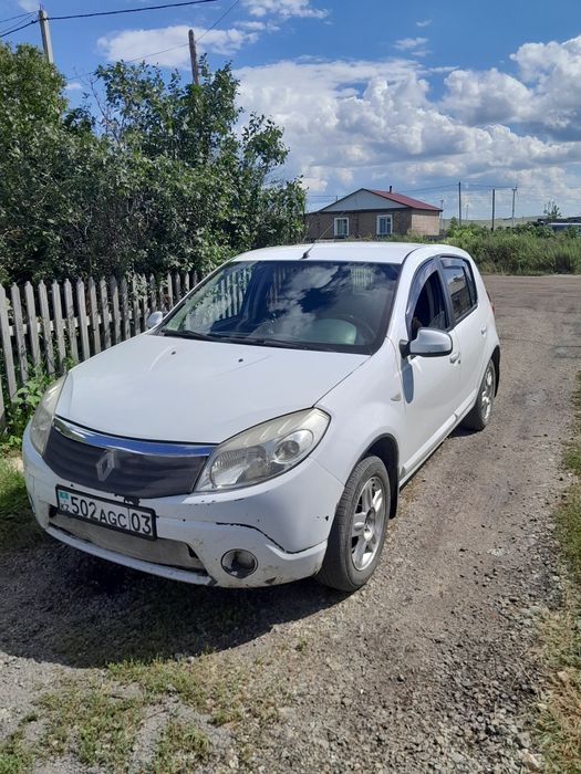 Продам рено сандеро