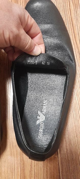 Продам брендовый туфли