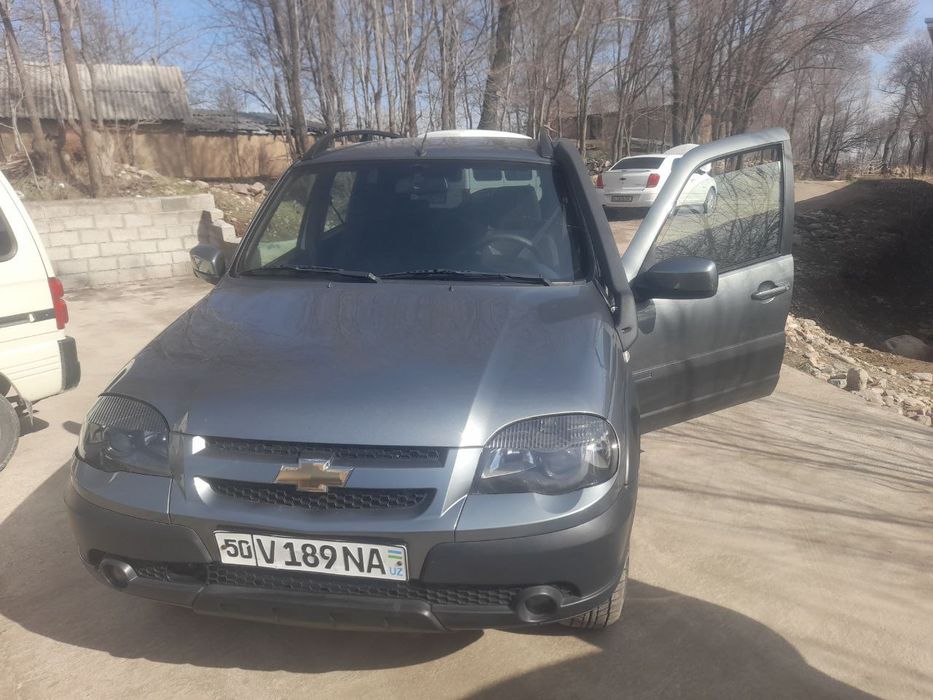 Нива Шевролет Автомобил сотилади