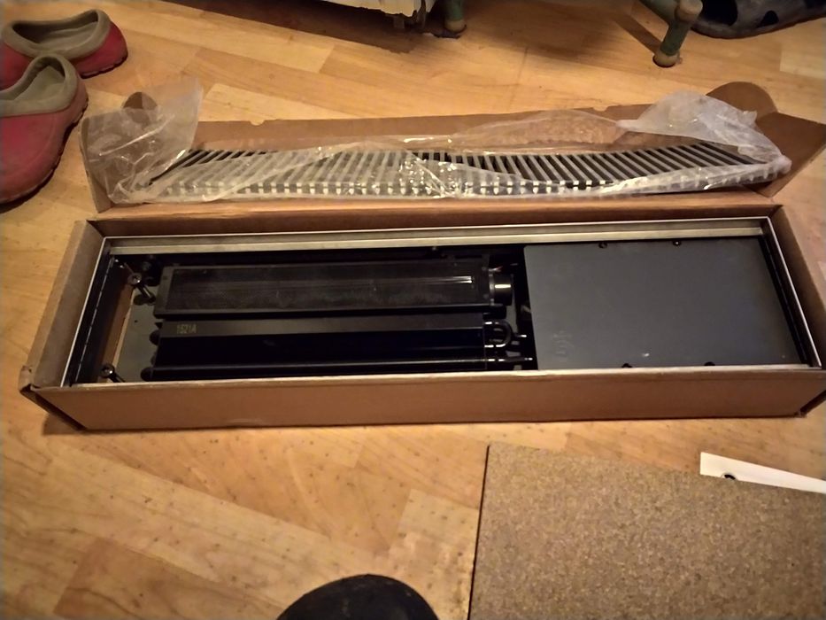 Продам внутрипольный конвектор с вентилятором