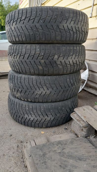Шина для автомобиля