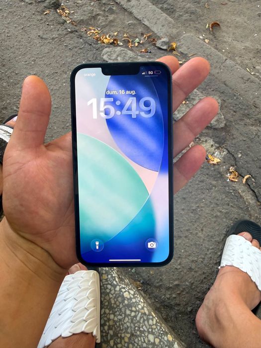 Iphone 13 negru