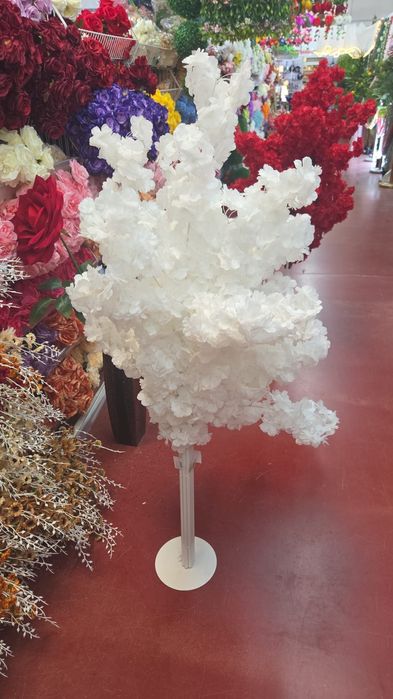 Pom artificial,rosu si alb