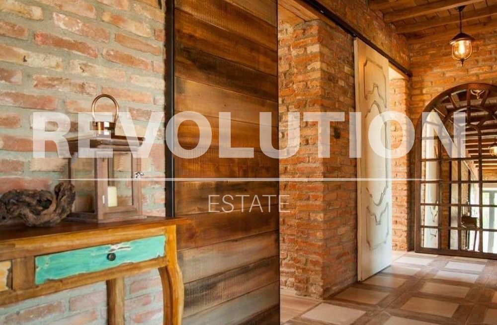 Дава се под наем Къща в к.к. Св.Св. Константин и Елена - 120 кв.м за 1695.24 € - Снимка #4