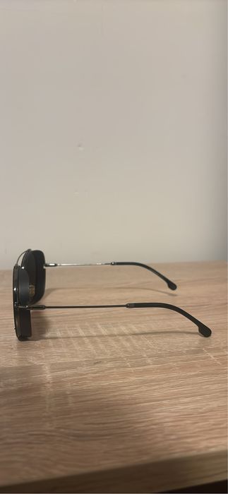 Продавам слунчеви очила  Carrera