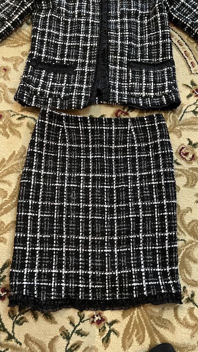 Твидовый костюм Размер С (двойка)