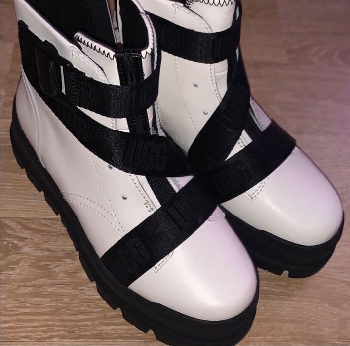 Ugg ботуши/ боти от естествена кожа