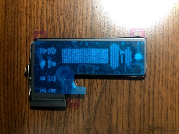 Смяна на батерия за iPhone 6/6+/6S/6S+/7/7+/8/8+/X/XS/Max/11/Pro/Max