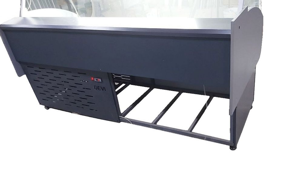 Новые фирменные витринные холодильники DEVI.