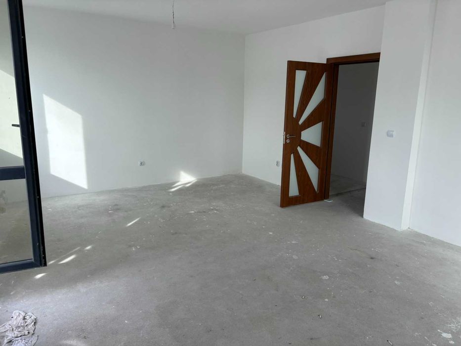 Продава се Четиристаен апартамент в Варна, Виница - 126 кв.м за 2064 €/кв.м - Снимка #7