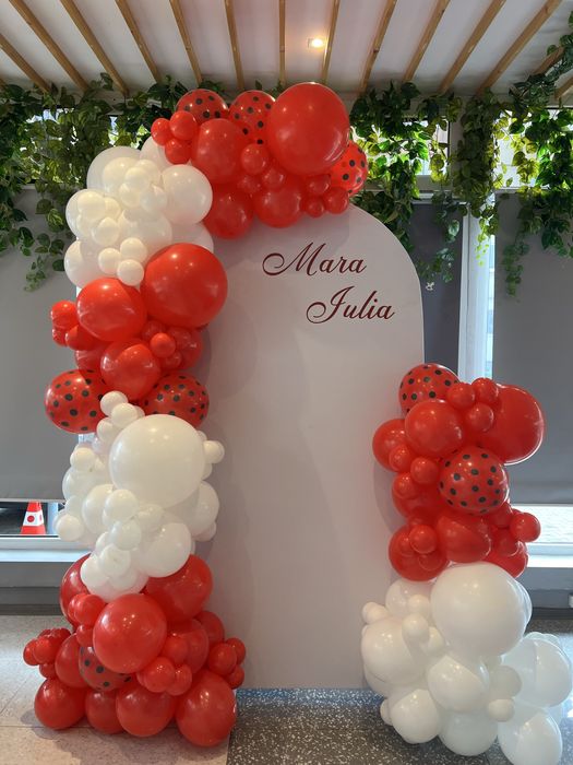 Decor cu baloane pentru evenimente