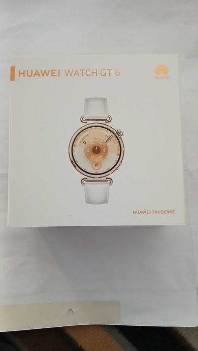 Смарт часовник HUAWEI WATCH GT 6