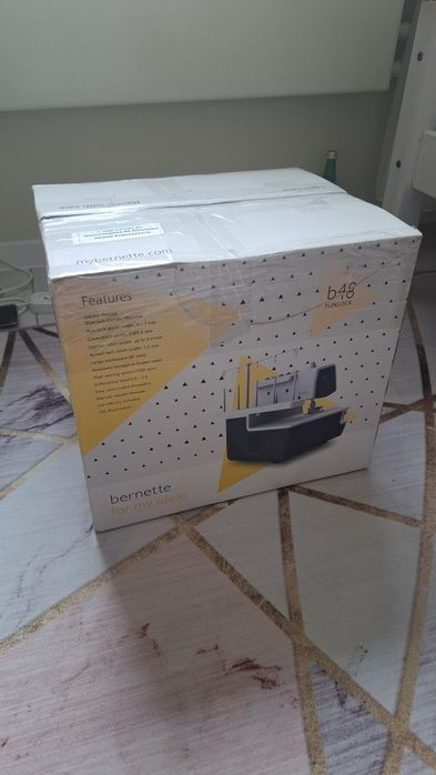 Продам оверлок Bernina