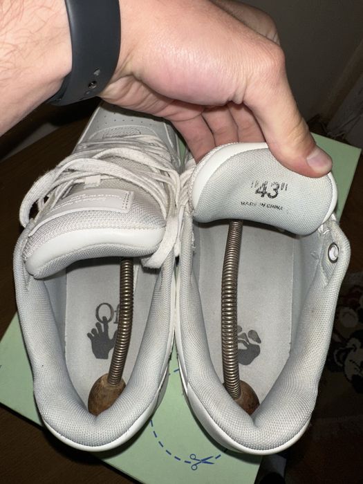 Off White Out off Office