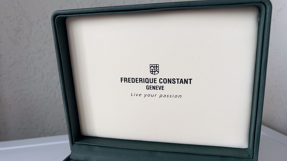Cutie originală pentru ceasul Frederique Constant Geneve,