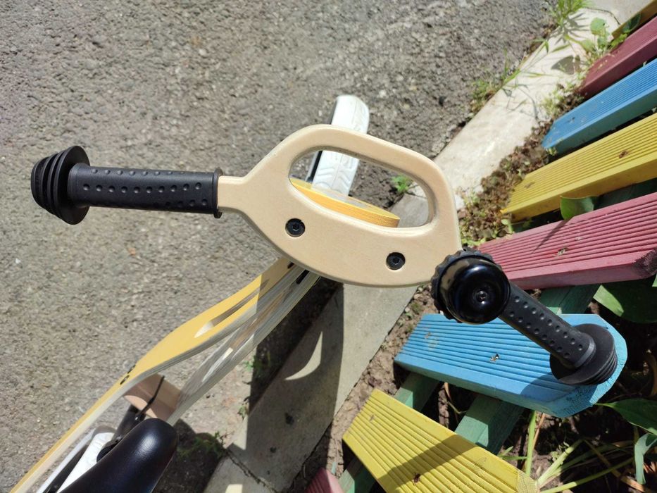 Bicicleta din lemn fara pedale